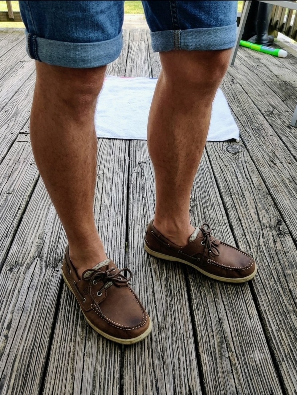 Highland Creek Men's Brown Leather Boat Shoes with Moc Toe and Lace-Up Detail